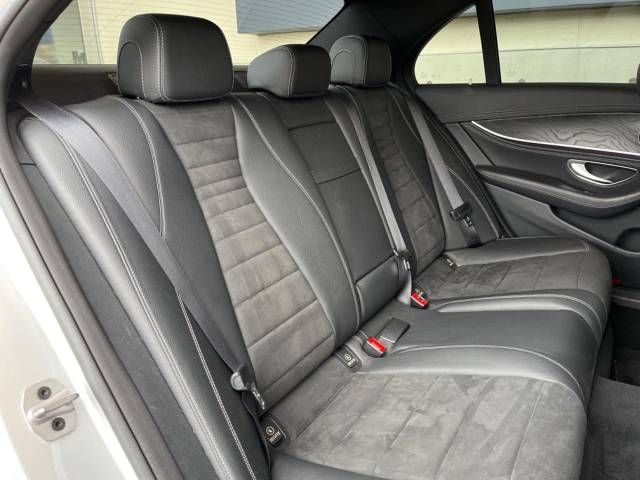 Mercedes Benz E-CLASS 2018-11 195142-9
