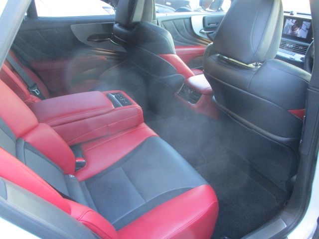 Lexus LS 2021-06 27582-10