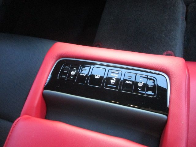 Lexus LS 2021-06 27582-11