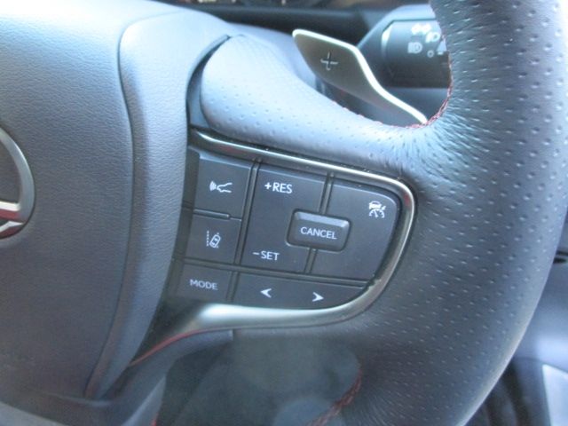 Lexus LS 2021-06 27582-21