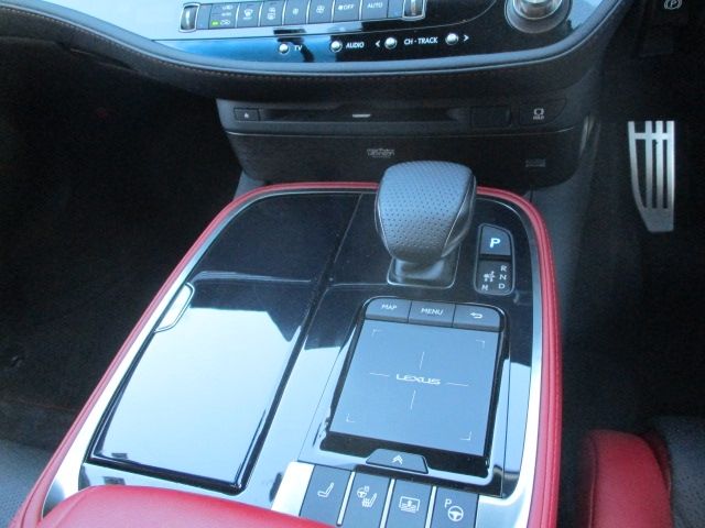 Lexus LS 2021-06 27582-23