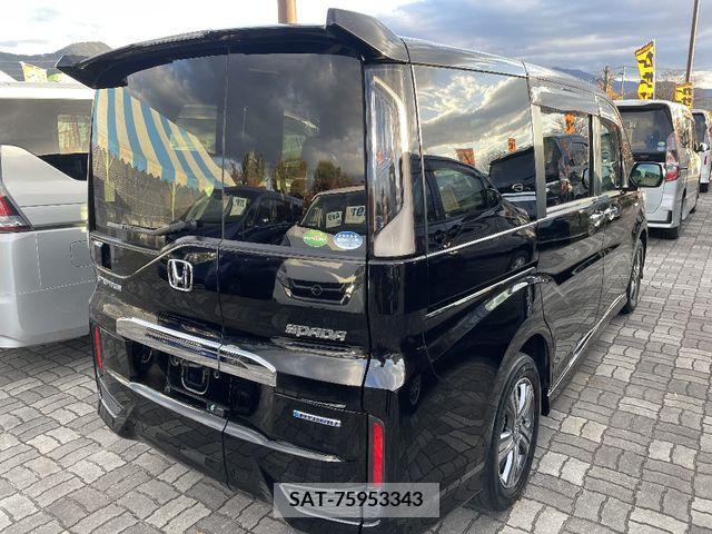 Honda e 2018-07 205154-2