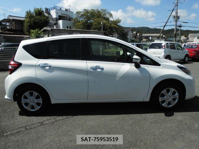 Nissan NOTE 2018-09 251489-6
