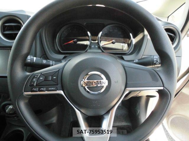 Nissan NOTE 2018-09 251489-11