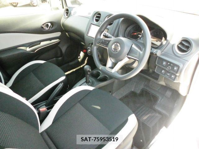 Nissan NOTE 2018-09 251489-1