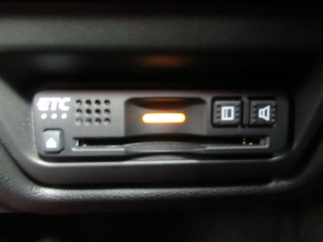 Honda e 2019-06 186680-26
