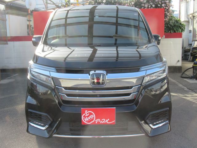 Honda e 2019-06 186680-3