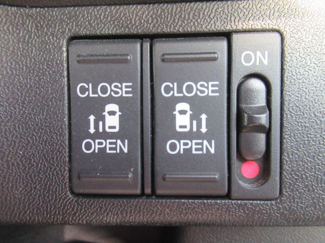 Honda e 2019-06 186680-20