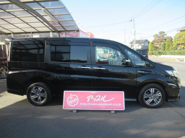 Honda e 2019-06 186680-5