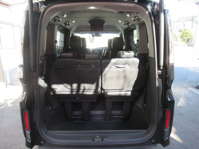 Honda e 2019-06 186680-12