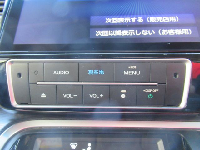 Honda e 2019-06 186680-19
