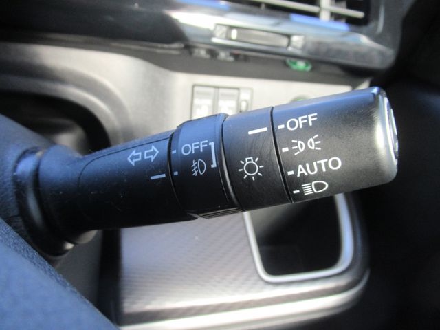 Honda e 2019-06 186680-25