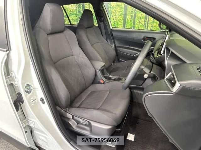 Toyota COROLLA CROSS 2023-04 264667-7