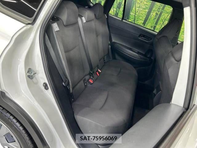 Toyota COROLLA CROSS 2023-04 264667-8