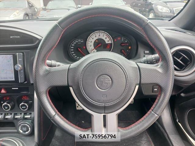 Toyota 86 2013-06 321176-9