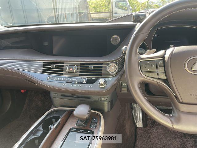 Lexus LS 2018-12 388428-5