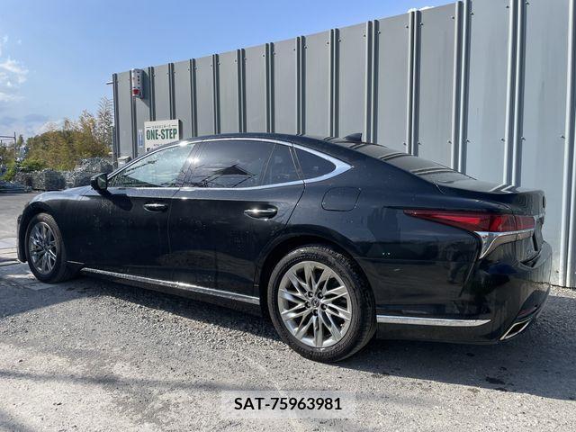 Lexus LS 2018-12 388428-3