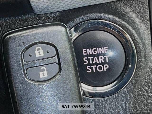 Toyota VITZ 2015-07 370144-5