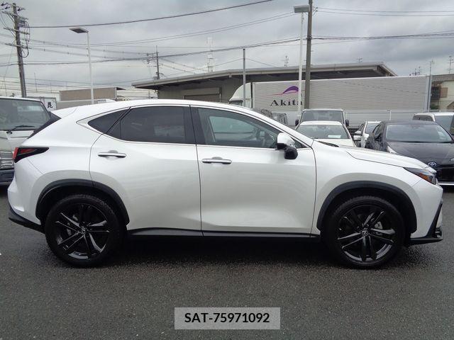 Lexus NX 2023-02 334440-27