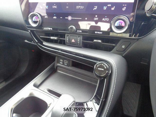Lexus NX 2023-02 334440-14