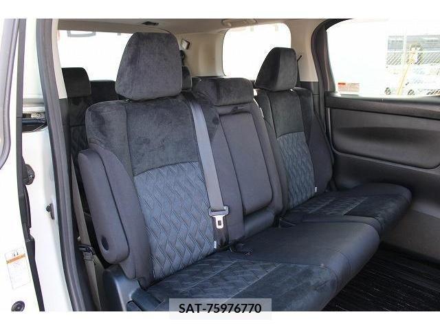 Toyota VELLFIRE 2018-03 353038-17