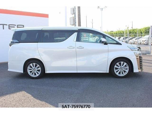 Toyota VELLFIRE 2018-03 353038-7