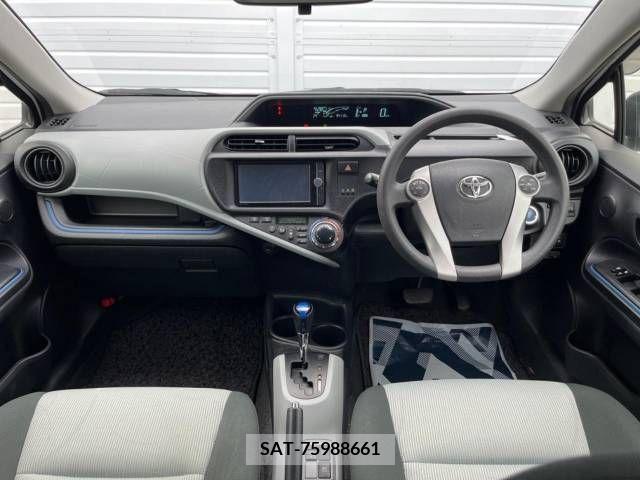Toyota AQUA 2014-02 314160-1