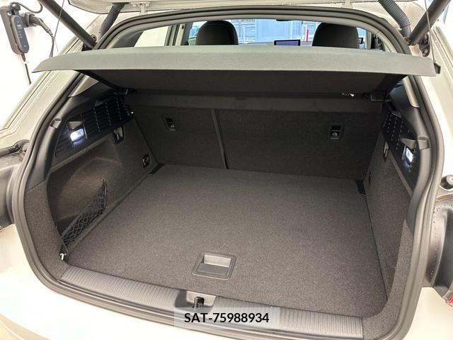 Audi Q2 2019-12 242727-16