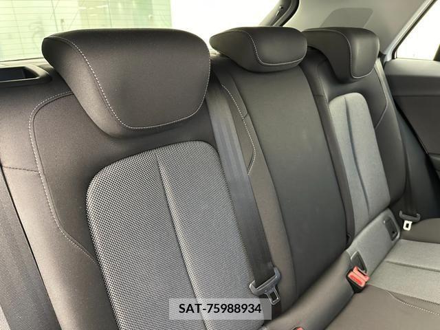 Audi Q2 2019-12 242727-15