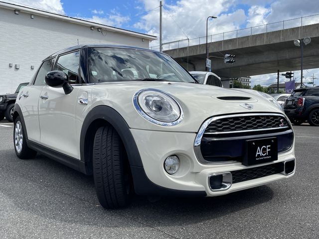 Bmw MINI 2016-03 24755-3