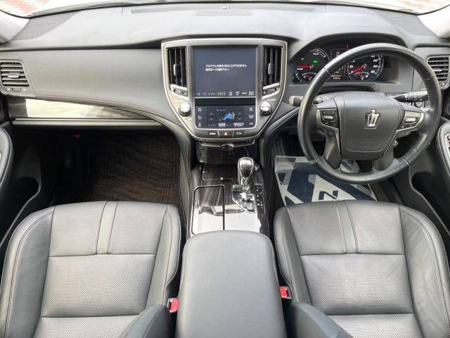 Toyota CROWN SEDAN 2016-03 195782-1