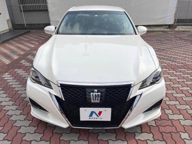 Toyota CROWN SEDAN 2016-03 195782-14