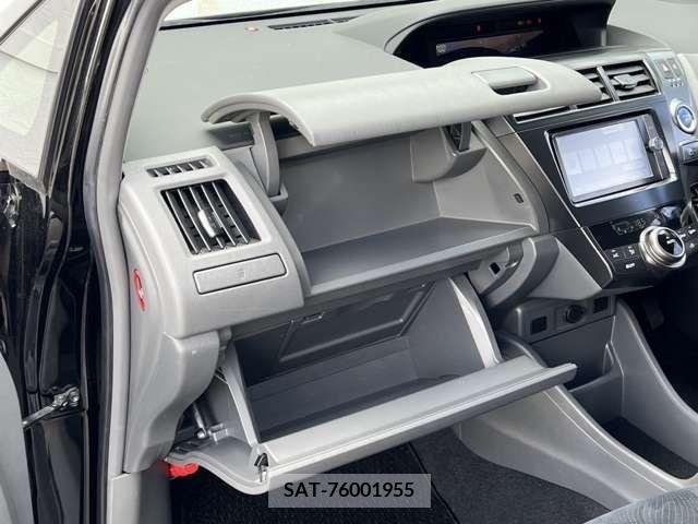 Toyota PRIUS ALPHA 2013-08 337177-19