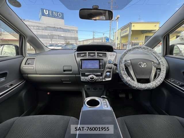 Toyota PRIUS ALPHA 2013-08 337177-12