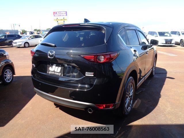 Mazda CX-5 2017-11 203001-2