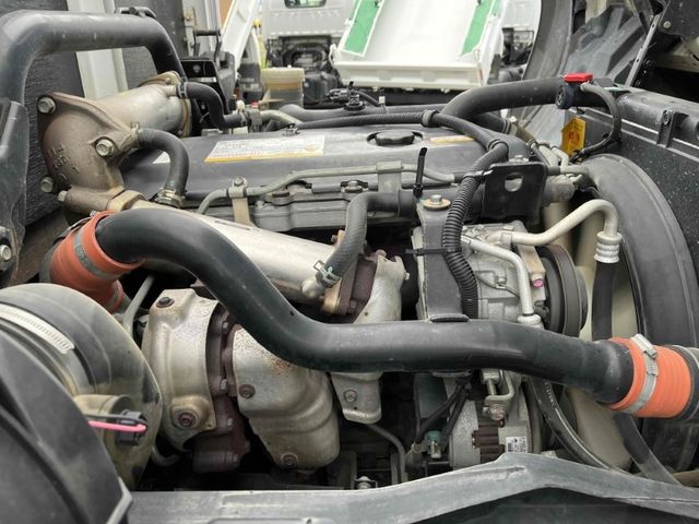 Isuzu FORWARD 2011-08 182922-21