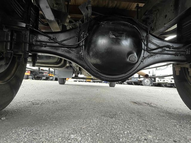 Isuzu FORWARD 2011-08 182922-22