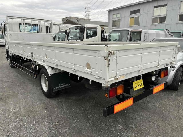 Isuzu FORWARD 2011-08 182922-3