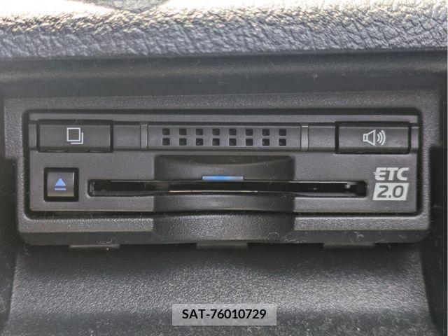 Toyota CROWN SEDAN 2016-02 300218-29