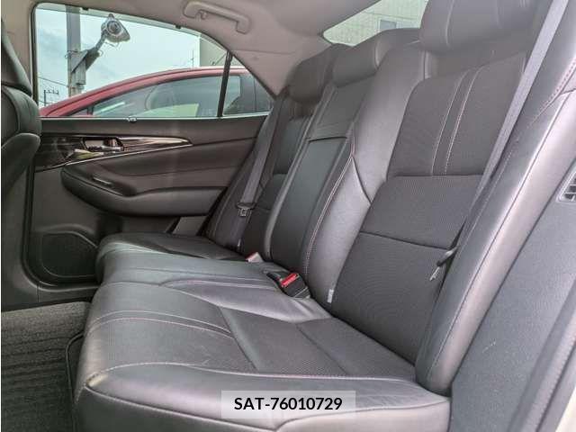 Toyota CROWN SEDAN 2016-02 300218-17