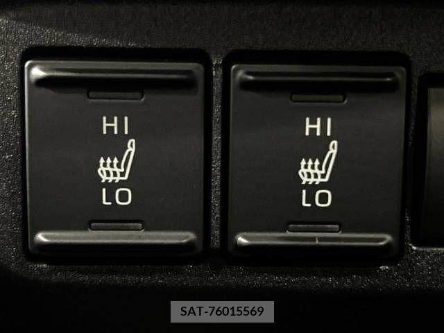 Toyota SIENTA 2023-02 368283-6