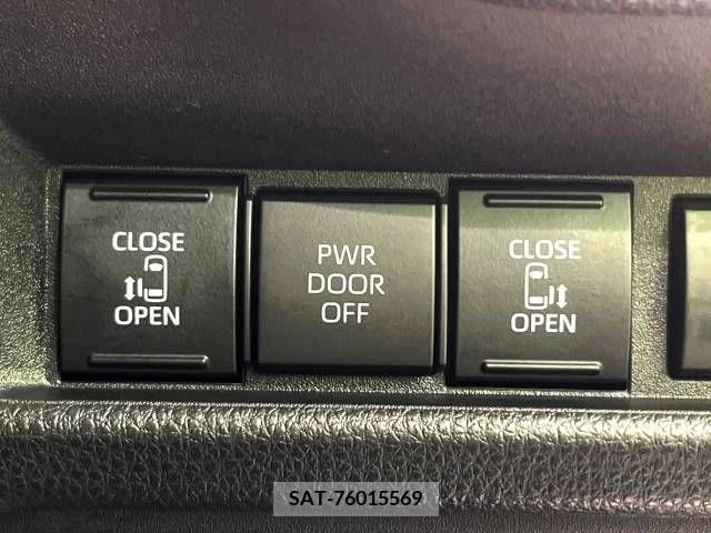 Toyota SIENTA 2023-02 368283-5