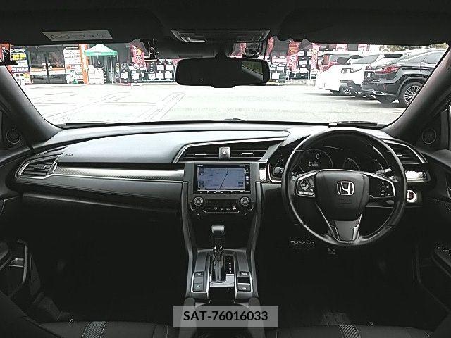Honda CIVIC 2018-04 264358-1