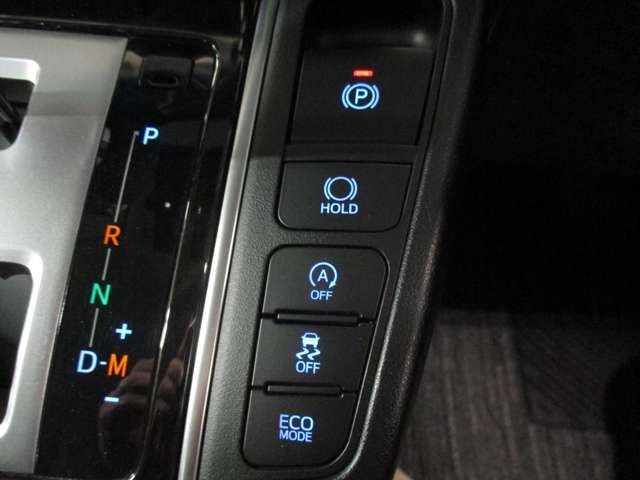 Toyota ALPHARD 2017-09 24590-9