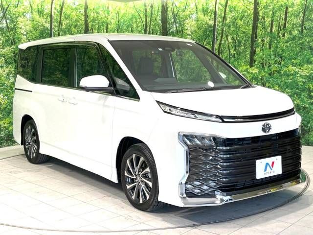Toyota VOXY 2022-07 192567-17