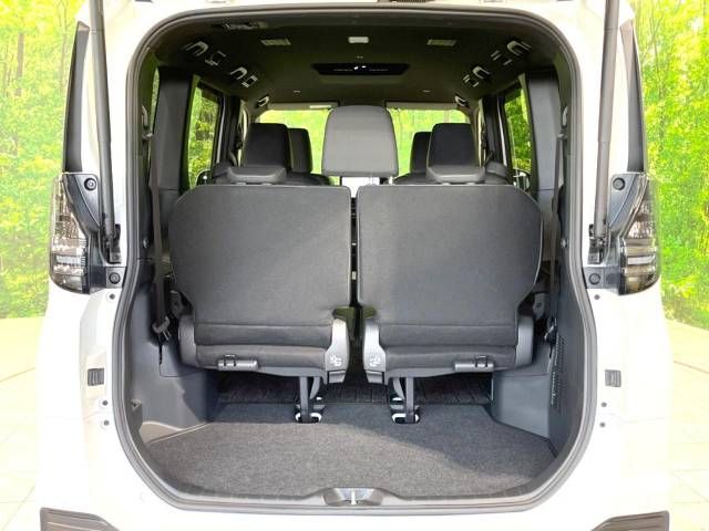Toyota VOXY 2022-07 192567-12