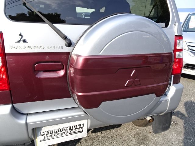 Mitsubishi PAJERO MINI 2009-02 190358-22
