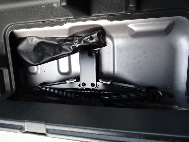 Mitsubishi PAJERO MINI 2009-02 190358-19