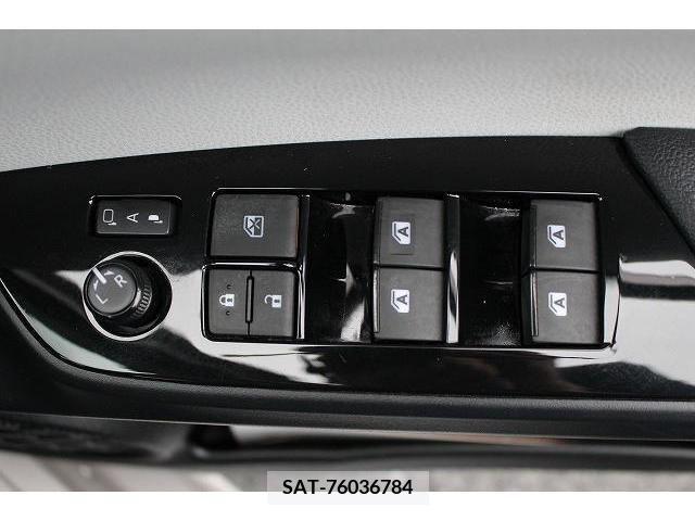Toyota PRIUS 2016-04 322532-4