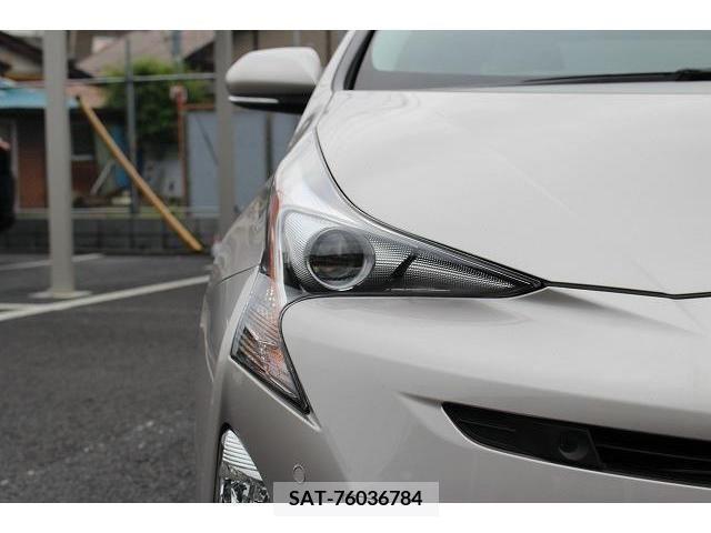 Toyota PRIUS 2016-04 322532-11